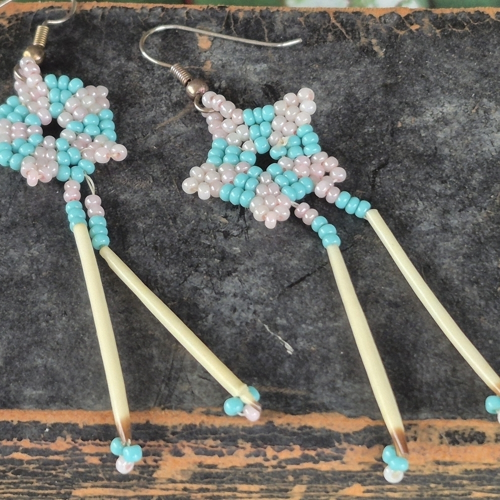 Handcrafted Beaded Star Earrings - Picture 4 of 4